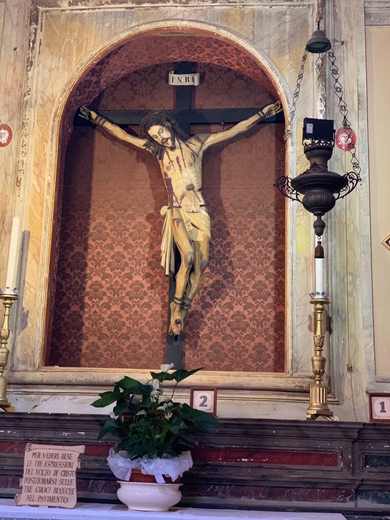 Crocifisso dai tre volti Crocifisso dai tre volti