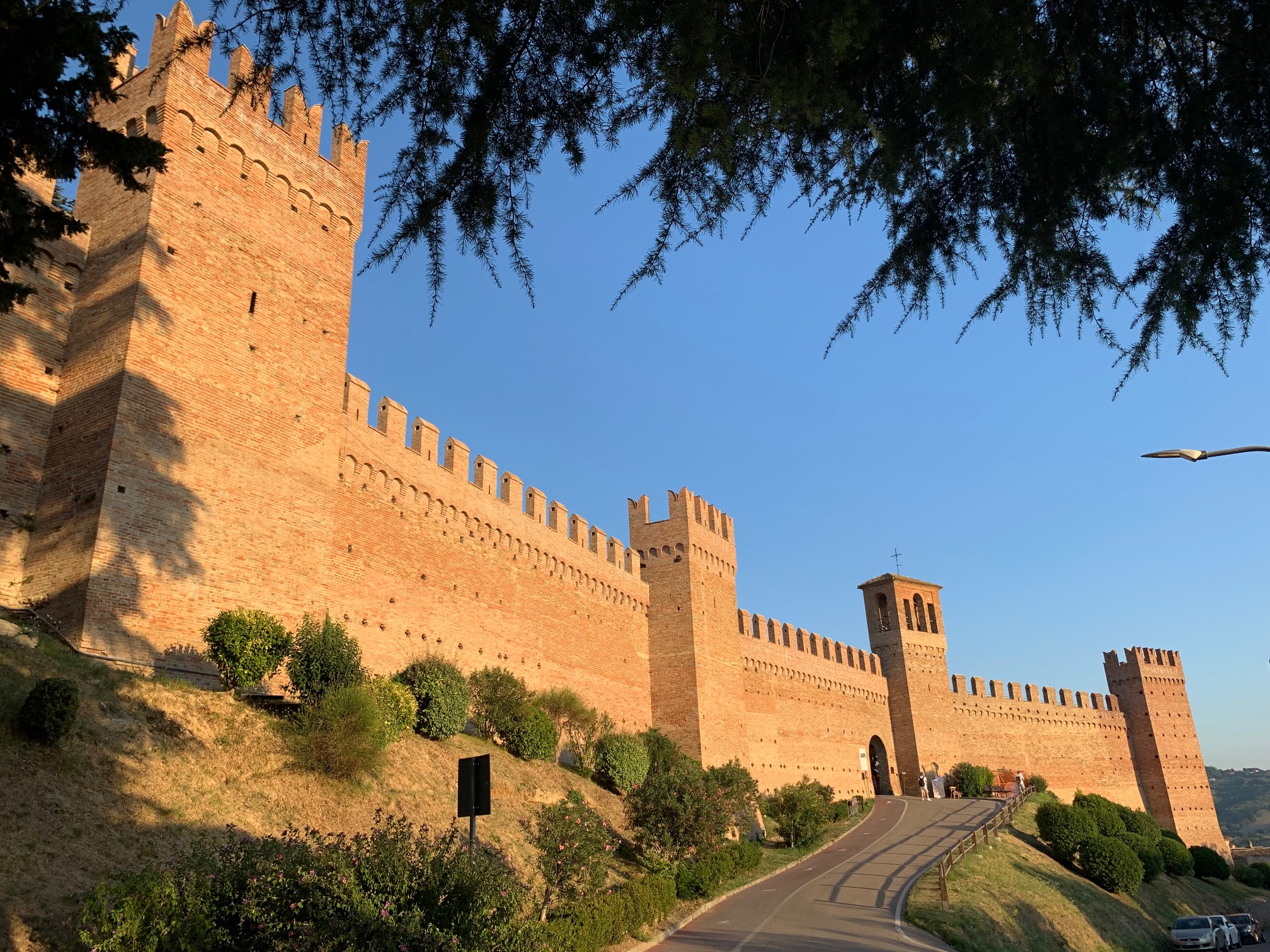 Mura esterne di Gradara Mura esterne