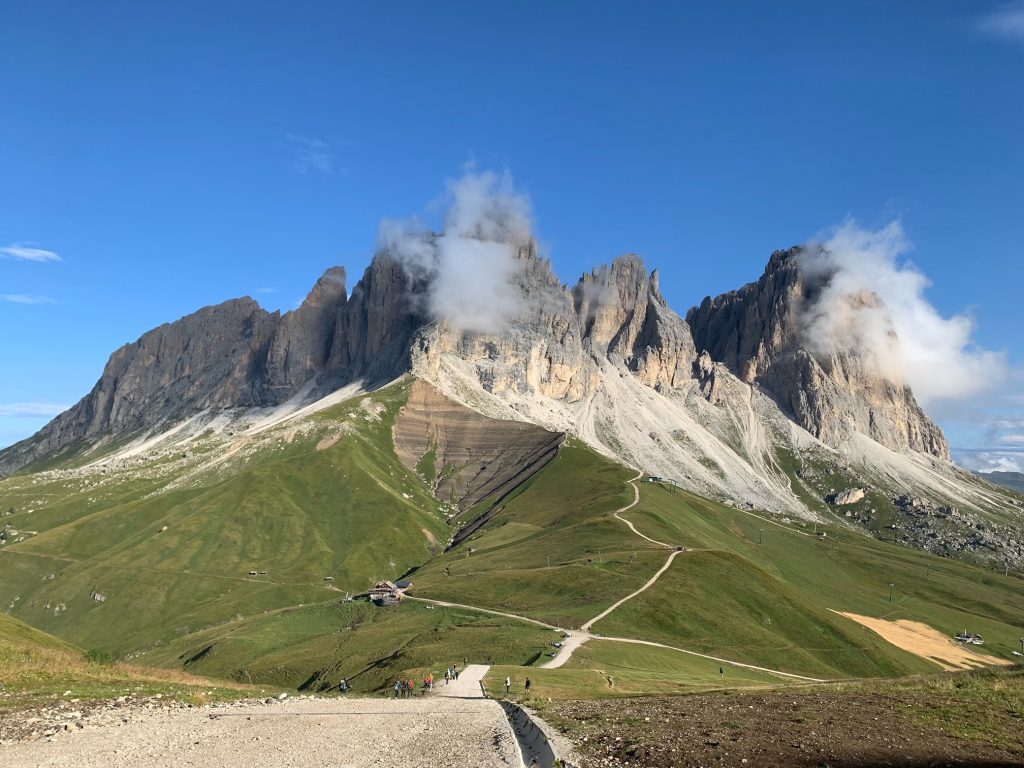 Panorama del Sassopiatto e Sassolungo