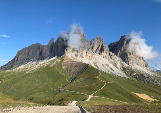 Panorama del Sassopiatto e Sassolungo