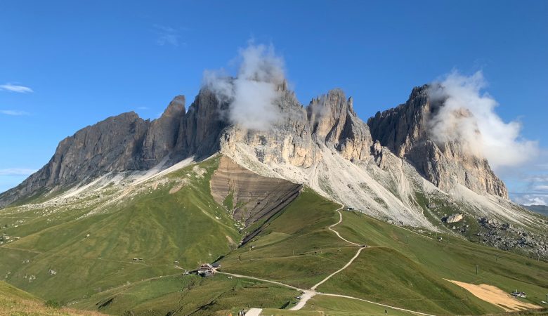 Panorama del Sassopiatto e Sassolungo