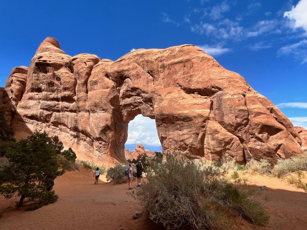 Tunnel arch