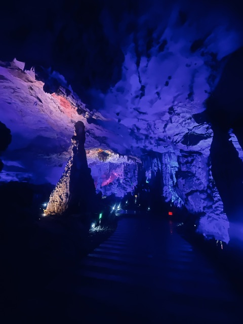 Vista interna red flute cave